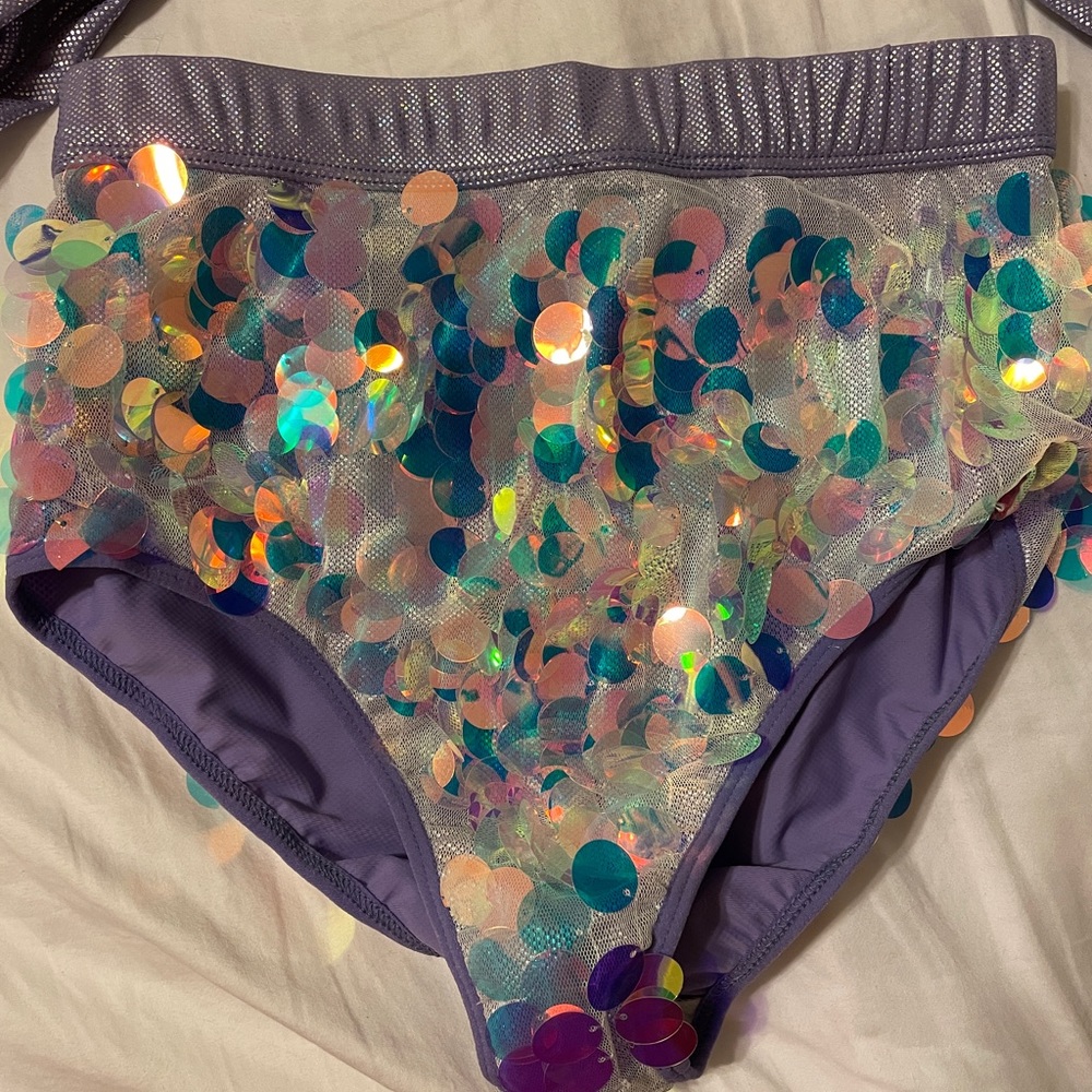 Two piece rave set from Dollskill
